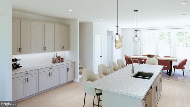 215 HALLIFORD TER NE, Leesburg, VA 20176