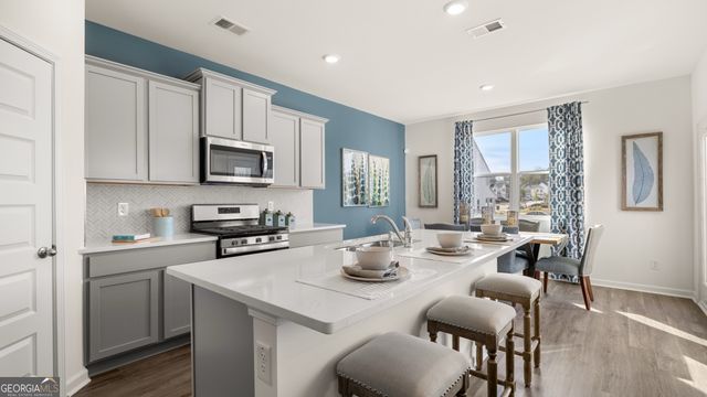 213 LAURITSEN Way, Newnan, GA 30265