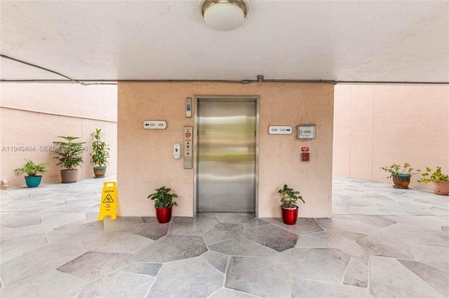 2541 N Nob Hill Rd 309, Sunrise, FL 33322