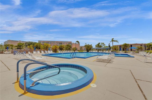 2541 N Nob Hill Rd 309, Sunrise, FL 33322