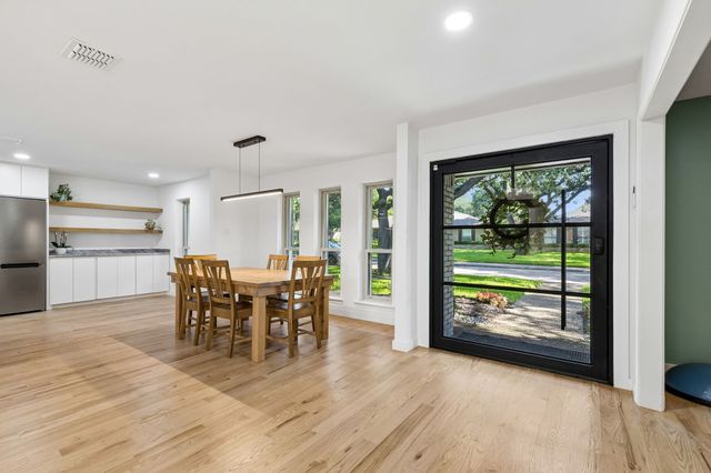 6306 Glennox Lane, Dallas, TX 75214