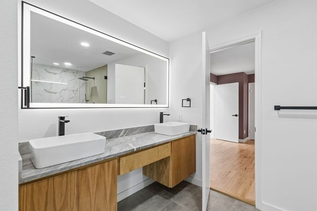 6306 Glennox Lane, Dallas, TX 75214