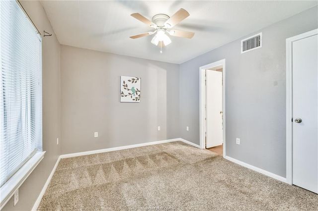 529 Southwest Parkway 203, College Station, TX 77840
