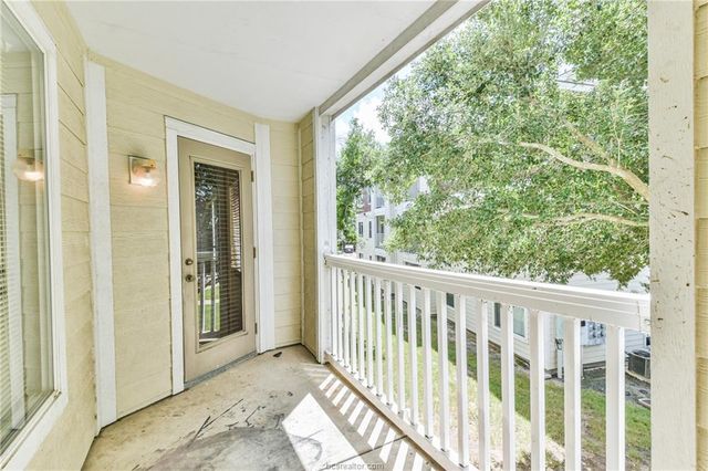 529 Southwest Parkway 203, College Station, TX 77840