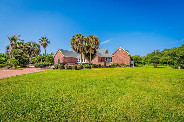 17609 La Hwy 3235, Galliano, LA 70354