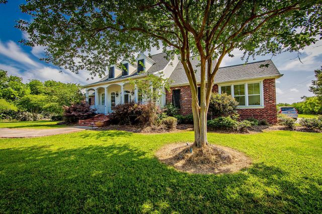 17609 La Hwy 3235, Galliano, LA 70354