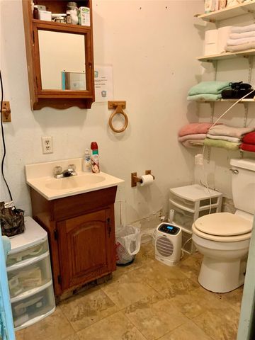 215 Mcneir Street, Anahuac, TX 77514