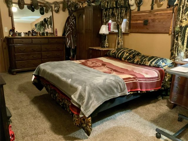 215 Mcneir Street, Anahuac, TX 77514