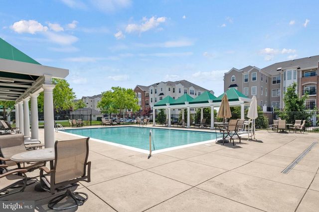 7315 BROOKVIEW RD #302, Elkridge, MD 21075