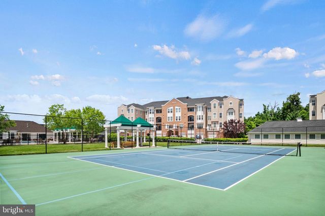 7315 BROOKVIEW RD #302, Elkridge, MD 21075