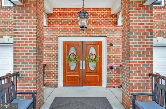7315 BROOKVIEW RD #302, Elkridge, MD 21075