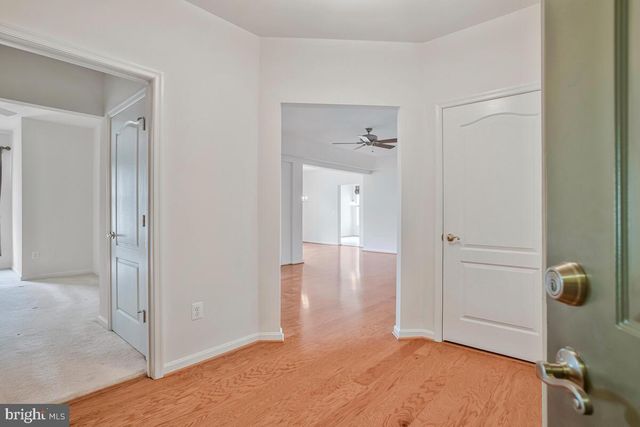 7315 BROOKVIEW RD #302, Elkridge, MD 21075