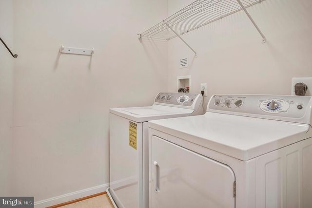 7315 BROOKVIEW RD #302, Elkridge, MD 21075