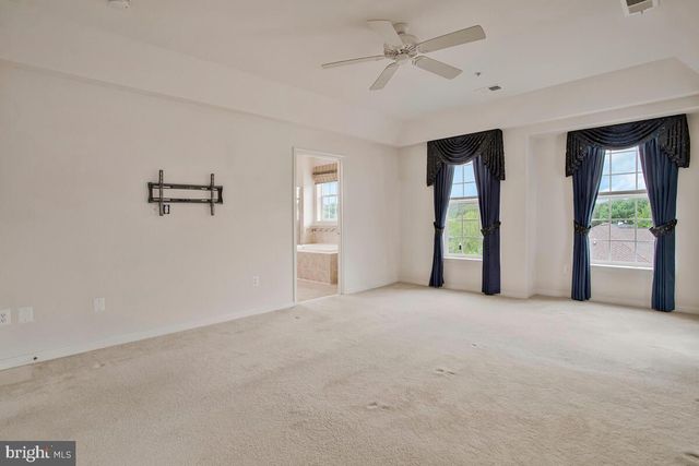 7315 BROOKVIEW RD #302, Elkridge, MD 21075