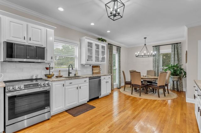 6421 Yeatman Ln, Columbia, TN 38401