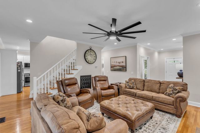 6421 Yeatman Ln, Columbia, TN 38401