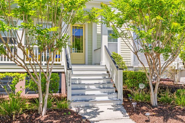 1864 Village Crossing Drive, Charleston, SC 29492