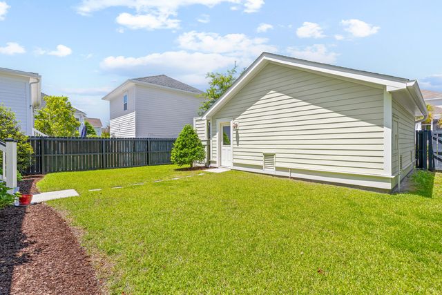 1864 Village Crossing Drive, Charleston, SC 29492