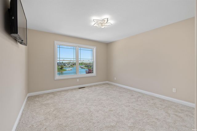 115 Lane 271, Hamilton, IN 46742