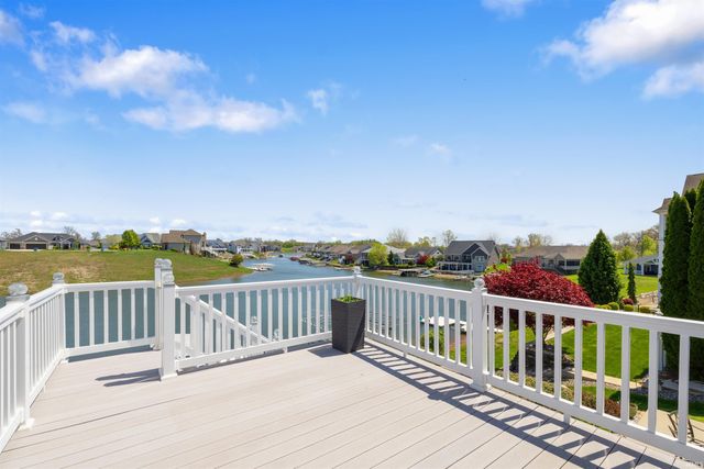 115 Lane 271, Hamilton, IN 46742