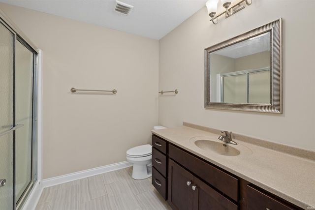 115 Lane 271, Hamilton, IN 46742