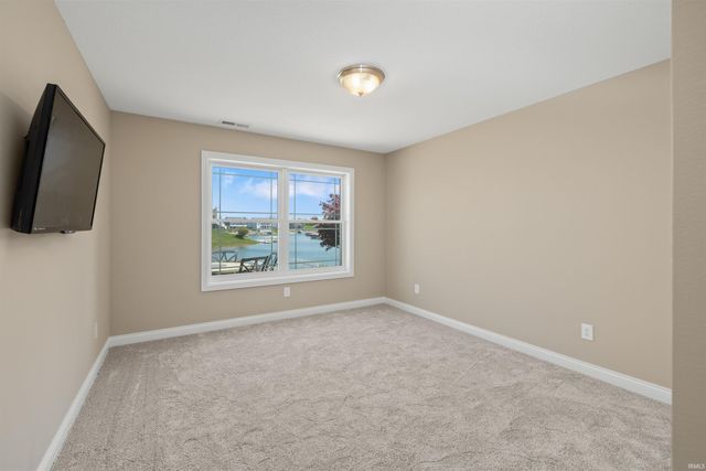 115 Lane 271, Hamilton, IN 46742