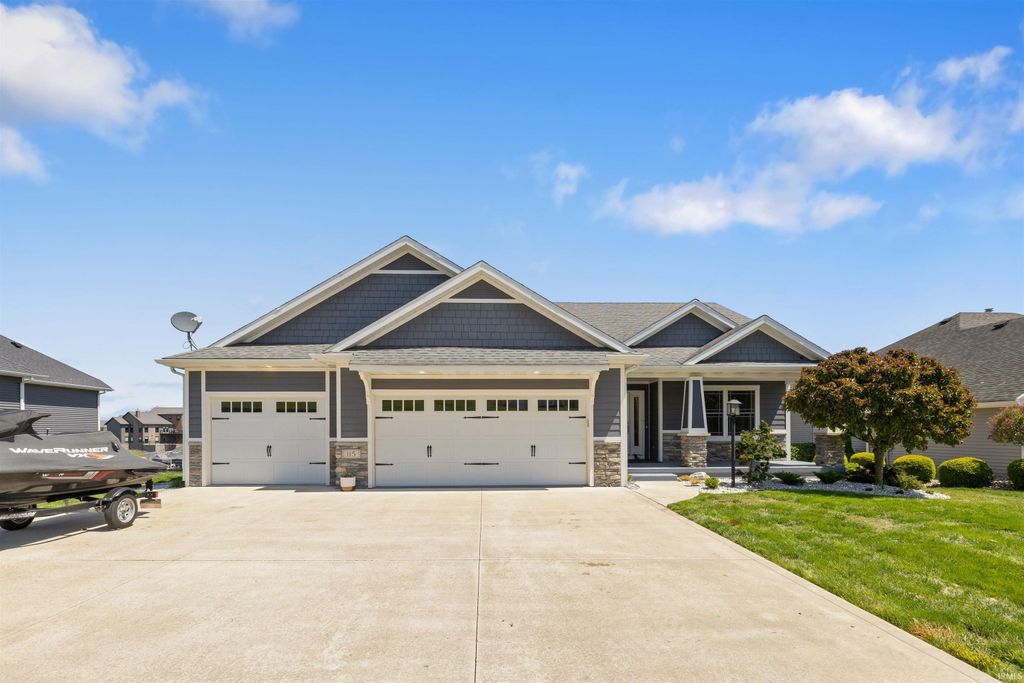 115 Lane 271, Hamilton, IN 46742