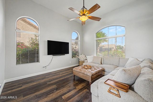 1694 E CAMPBELL Avenue, Gilbert, AZ 85234