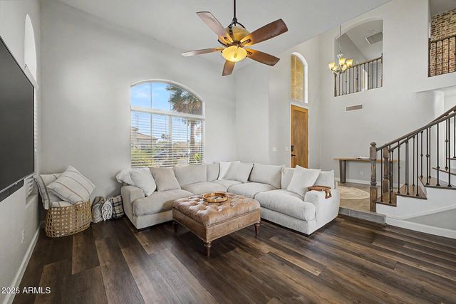 1694 E CAMPBELL Avenue, Gilbert, AZ 85234