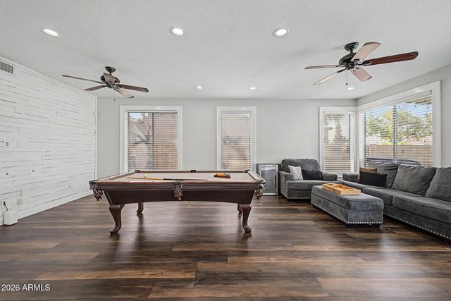 1694 E CAMPBELL Avenue, Gilbert, AZ 85234