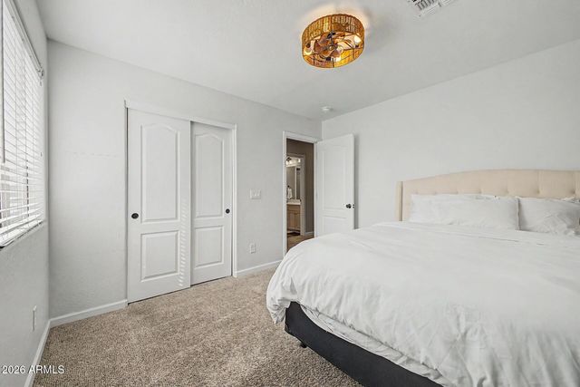 1694 E CAMPBELL Avenue, Gilbert, AZ 85234