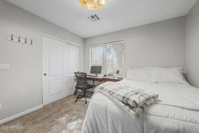 1694 E CAMPBELL Avenue, Gilbert, AZ 85234