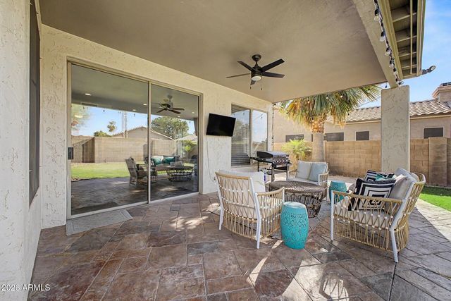 1694 E CAMPBELL Avenue, Gilbert, AZ 85234