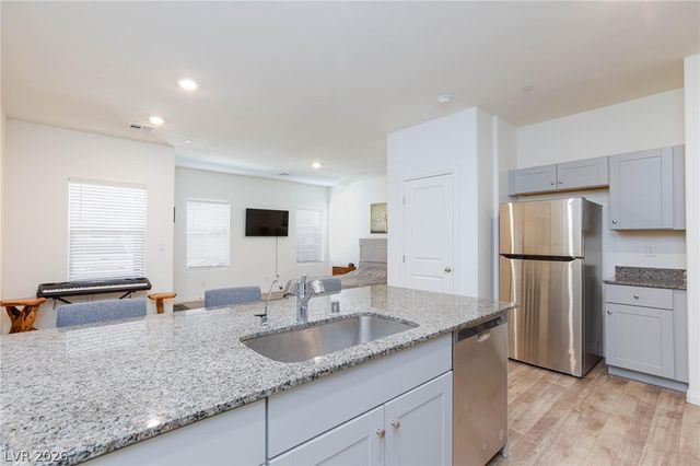 4145 Lunar Canyon Avenue, North Las Vegas, NV 89084