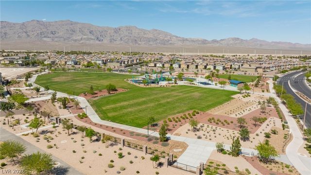 4145 Lunar Canyon Avenue, North Las Vegas, NV 89084