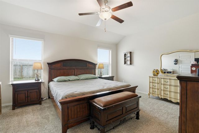 11016 33rd Avenue N, Texas City, TX 77591