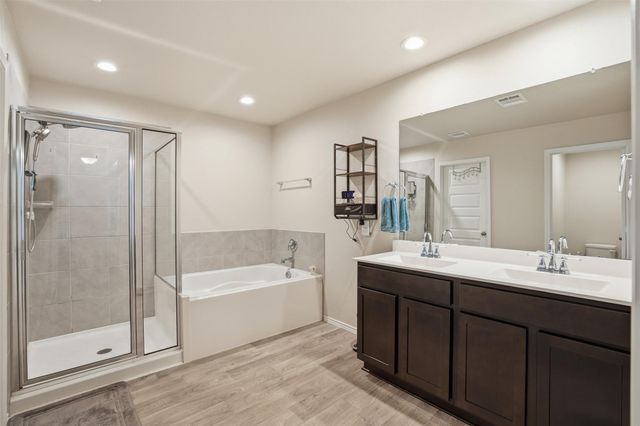 11016 33rd Avenue N, Texas City, TX 77591