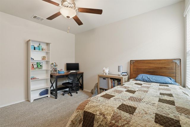 11016 33rd Avenue N, Texas City, TX 77591