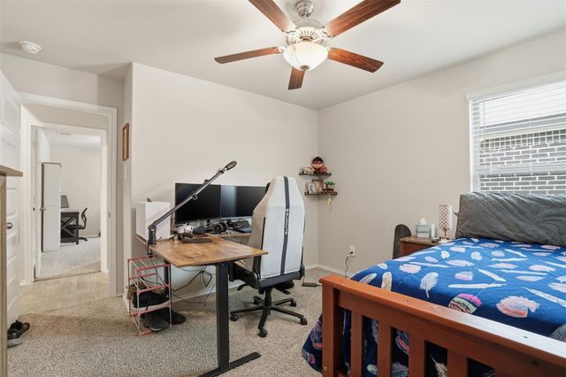 11016 33rd Avenue N, Texas City, TX 77591