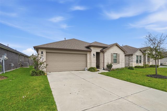 11016 33rd Avenue N, Texas City, TX 77591