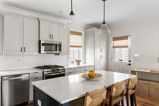 18 Iron Forge Alley, Charleston, SC 29403