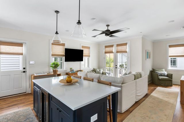 18 Iron Forge Alley, Charleston, SC 29403