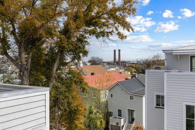 18 Iron Forge Alley, Charleston, SC 29403