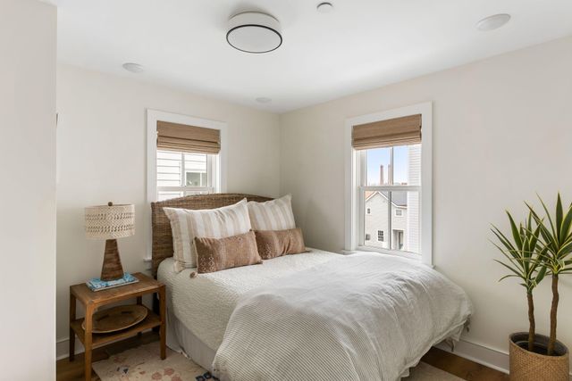 18 Iron Forge Alley, Charleston, SC 29403