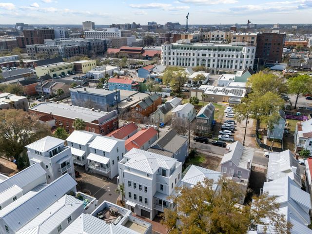 18 Iron Forge Alley, Charleston, SC 29403