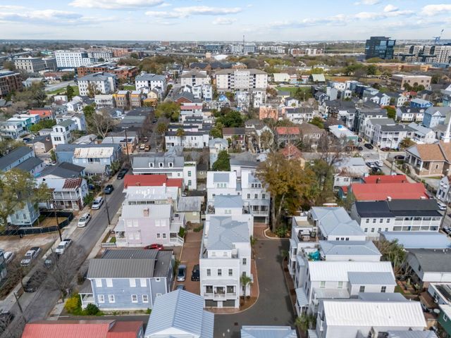 18 Iron Forge Alley, Charleston, SC 29403