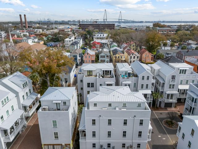 18 Iron Forge Alley, Charleston, SC 29403