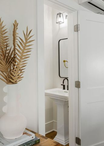 18 Iron Forge Alley, Charleston, SC 29403