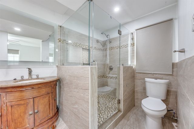 17 Macarthur Drive, Denison, TX 75020