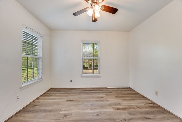 17 Macarthur Drive, Denison, TX 75020